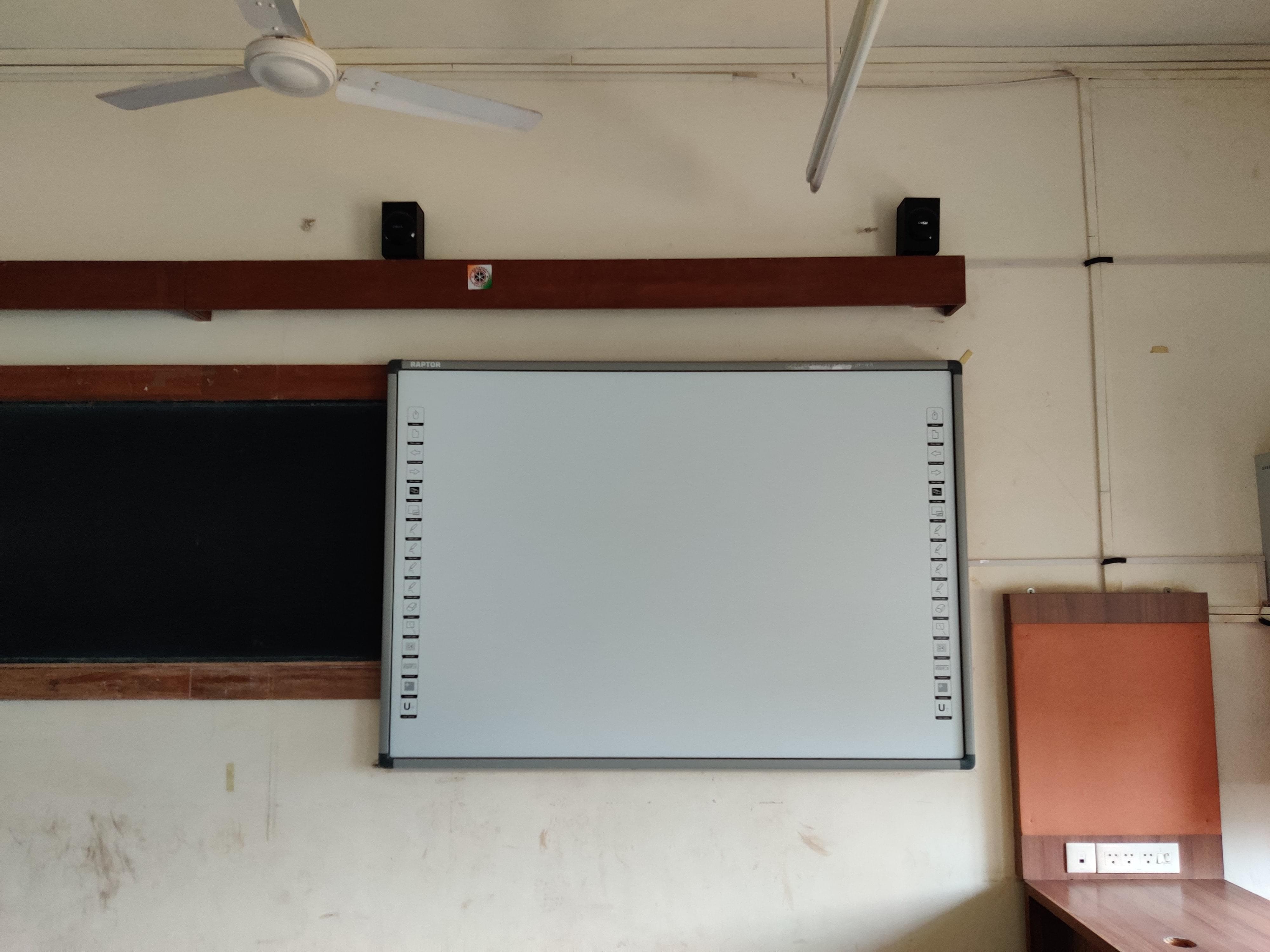 M.E.S. Abasaheb Garware College Pune Infrastructure photo 10